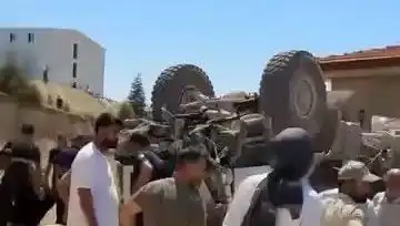 Freni Patlayan İş Makinesi Faciası: Bir Kişi Yaralandı