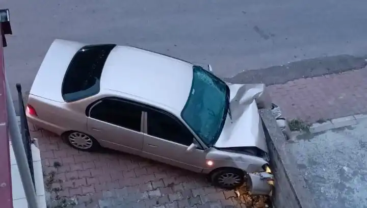 Kontrolü Kaybeden Araç Duvara Çarptı: Sürücü Hayatını Kaybetti