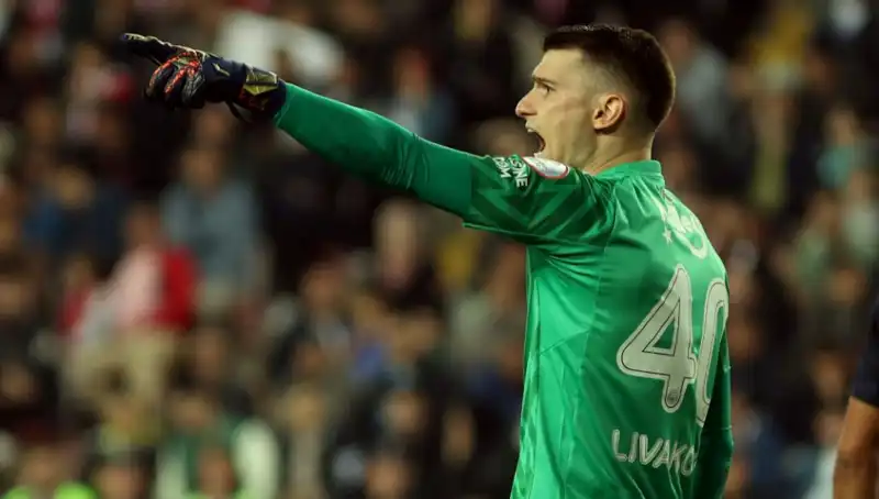 Fenerbahçe’nin Kalecisi Livakovic'in Başındaki Sorunlar: Gündem Neden Kızıştı?