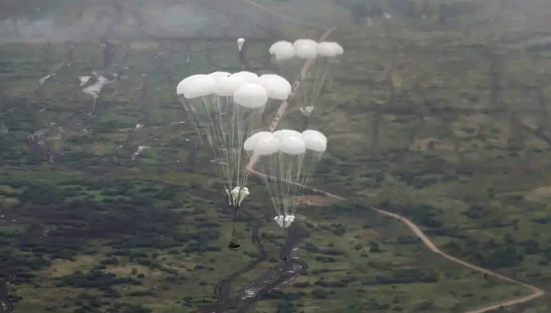 Rusya ve Belarus'tan Şok Gösteri: 3 Komşu Ülkede Kırmızı Alarm Durumu!