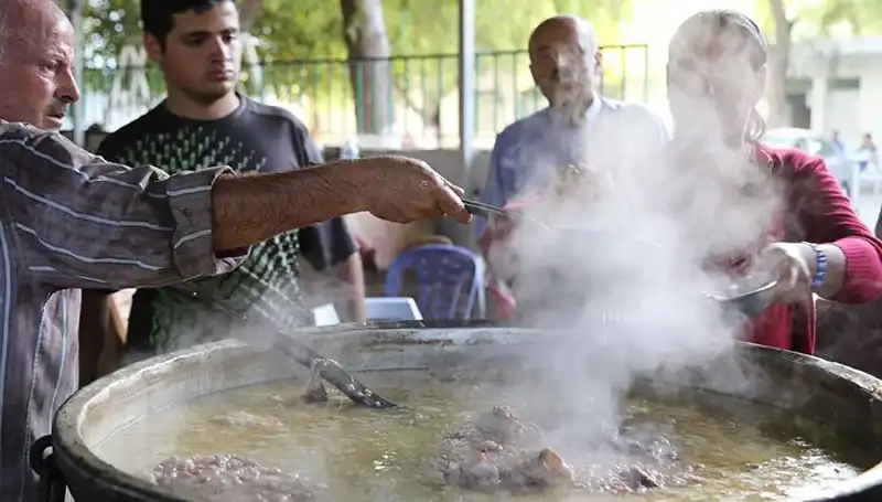 Gadir-i Hum Bayramı: Kutlama Mesajları ve Gelenekler 2023