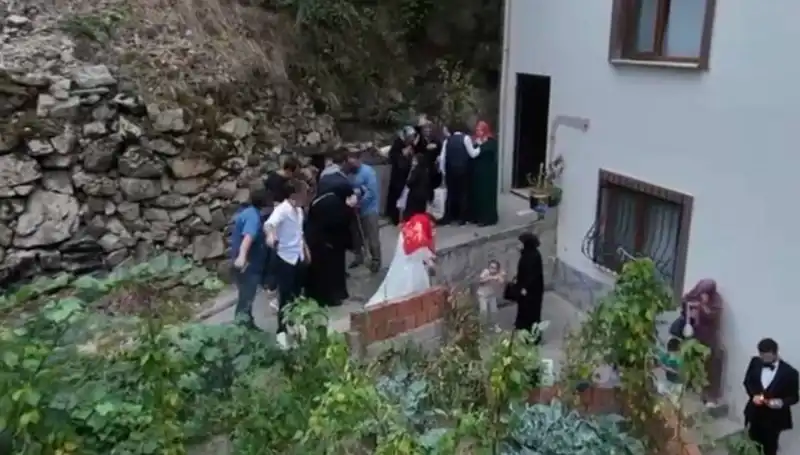 Düğünde Yaşanan İhmal: Kurşunlar Fısıldar Gibi Geldi