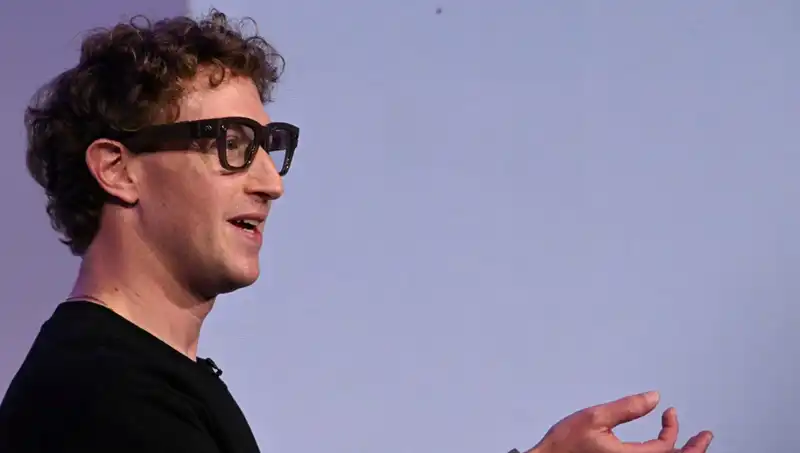 Zuckerberg, Gözlükleriyle Yapay Zeka Dönemini Başlattı: Devrim Nitelikteki Tanıtım