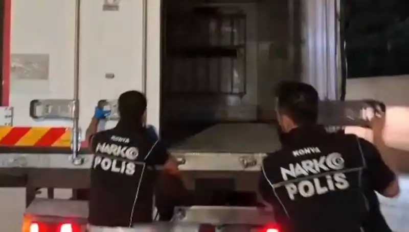 Konya'da Uyuşturucu Operasyonunda Dört Şüpheli Tutuklandı