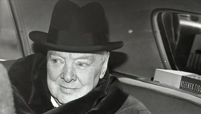 Churchill’in Tarihi Bekar Evi Satışta: Yatırımcılar için Eşsiz Bir Fırsat
