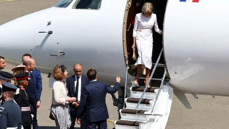 Macron Çifti Krizle Sarsılıyor: Eşi Yine Göz Ardı mı Ediliyor?