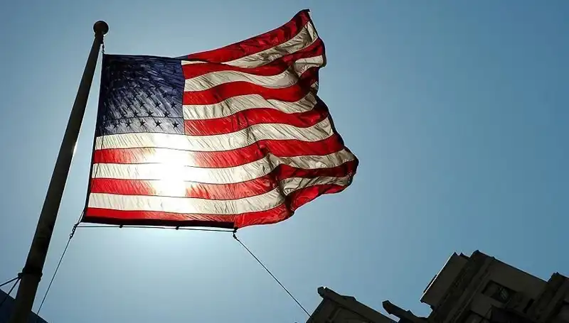 Tel Aviv'den Washington'a Suriye Saldırılarını Durdurma Sözü: Gerçek mi, Yoksa Stratejik Bir Hamle mi?