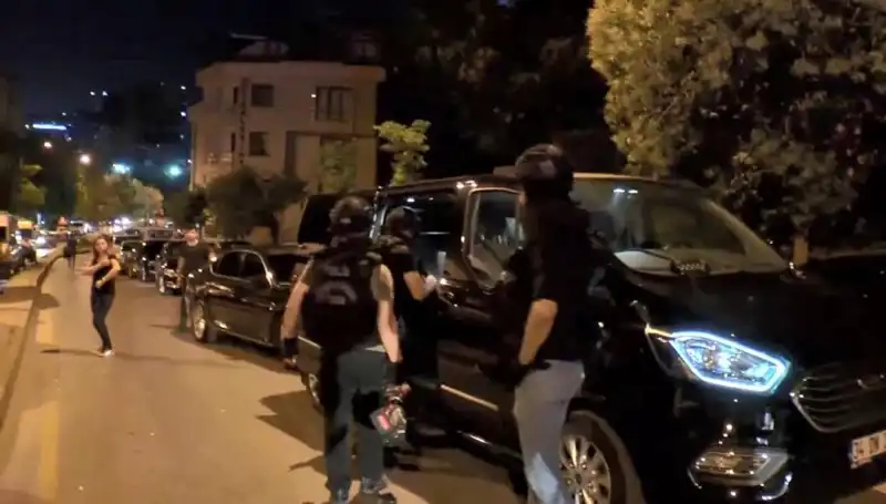 Güvenlik Zaafiyeti: Şehit Polisimizin Katili Silahı AR-GE Kılıfıyla Üretti