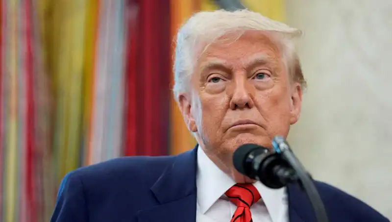 Trump, G7 Zirvesi'ni Terk Etti: Beyaz Saray'da Acil Toplantı Çağrısı
