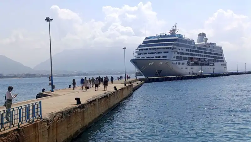 ABD’li Turistler, Alanya’nın Büyüleyici Kültürüyle Buluştu