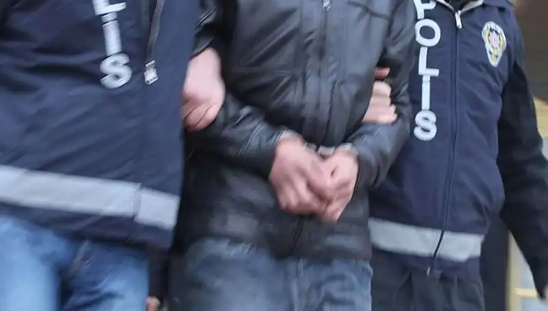 Kütahya'da Uyuşturucu Operasyonu: 5 Kişi Tutuklandı, Daha Fazlası Bekleniyor!