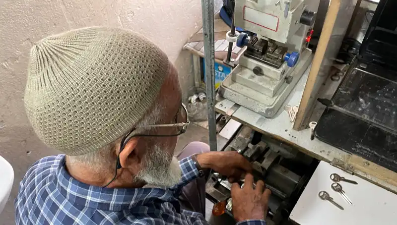 Küçük Dükkanın Büyük Hikayesi: 28 Yılda Saraya Dönüşen 4 Metrekare