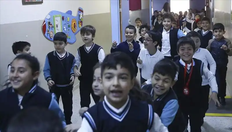 2025'te Okul Takvimi: Açılış Tarihleri ve Tatil Bilgileri