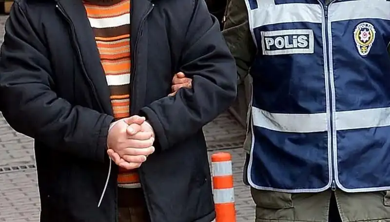 25 Yıl Hapis Cezası ile Aranan Şahıs Villada Ele Geçirildi!