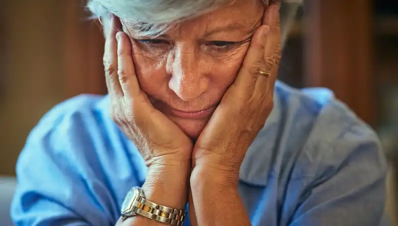40'lı Yaşlarda Alzheimer: Stresle İlişkilendirilmesi Yanıltıcı Olabilir