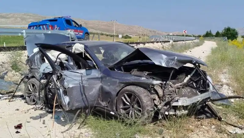 Sivas'ta Korkutan Trafik Kazaları: 9 Kişi Yaralandı